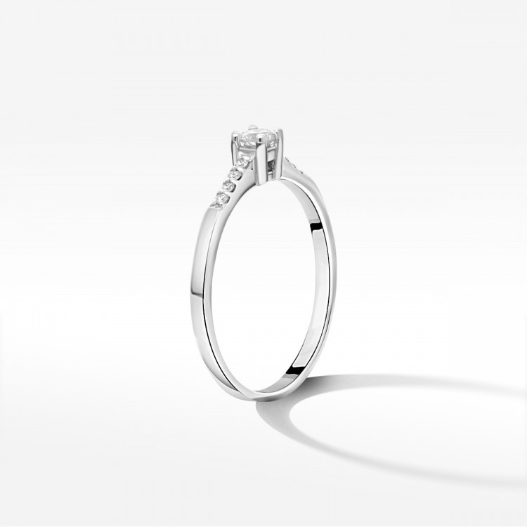Pierścionek z białego złota z diamentami  - próba 585 0,22CT PV-214B