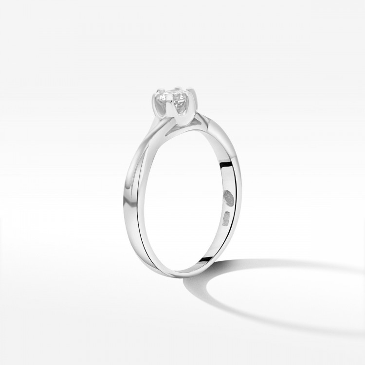 Pierścionek z białego złota z diamentem - próba 585 0,23CT PV-208B