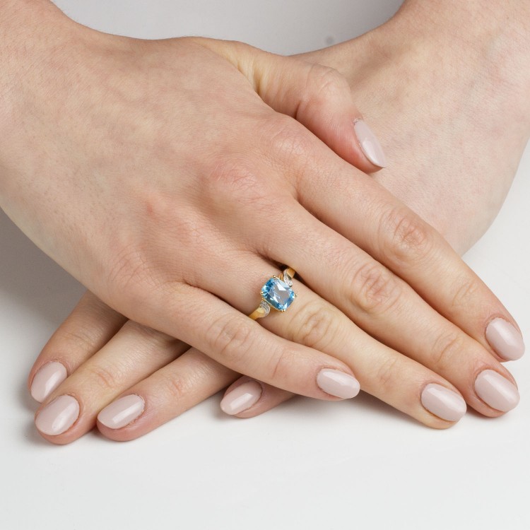 Pierścionek z różowego złota z topazem Swiss - próba 585 2,41CT PV-140CT