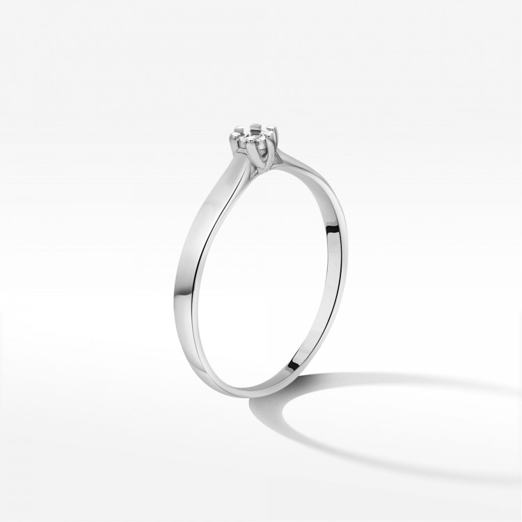 Pierścionek z białego złota z diamentem - próba 585 0,01CT PV-225B