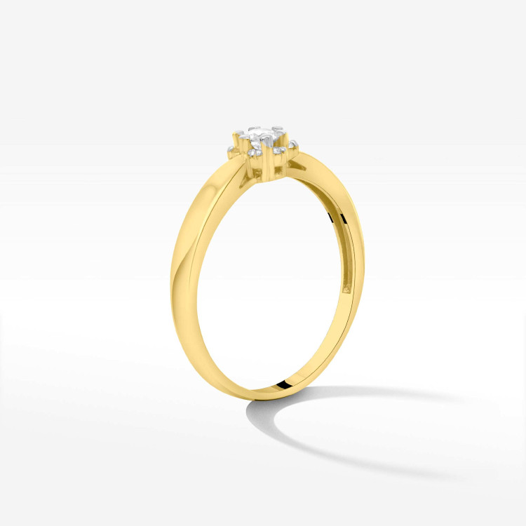 Pierścionek z żółtego złota z diamentami  - próba 585 0,15CT PV-251A