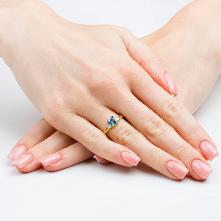 Pierścionek z żółtego złota z topazem Swiss - próba 585 1,11CT PV-041AT