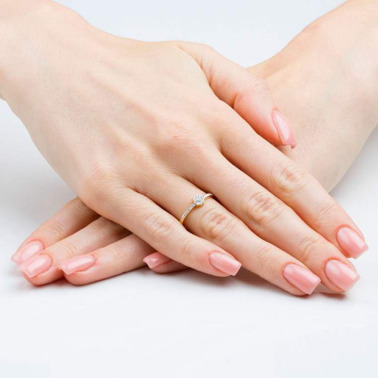 Pierścionek z żółtego złota z diamentami  - próba 585 0,09CT PV-044A