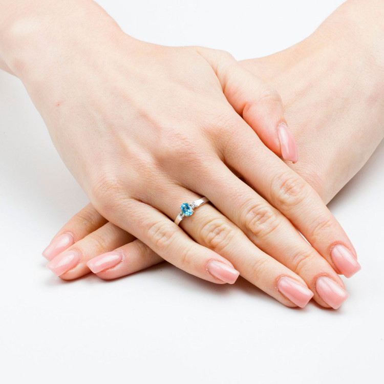 Pierścionek z białego złota z topazem Swiss - próba 585 0,58CT PV-063BT