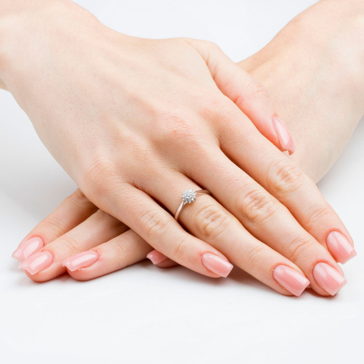 Pierścionek z różowego złota z diamentami - próba 585 0,10CT PV-065C