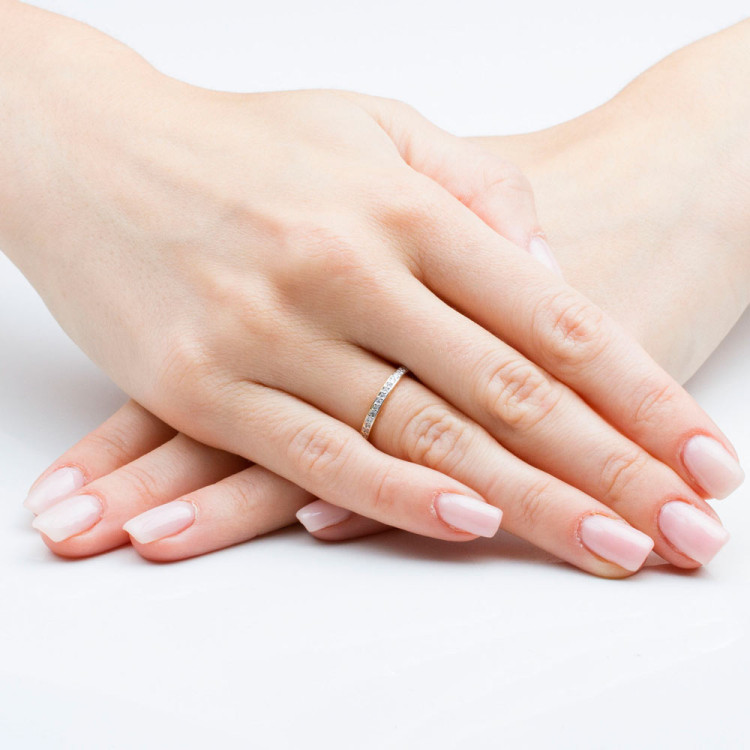 Pierścionek z żółtego złota z diamentami - próba 585 0,09CT PV-069A