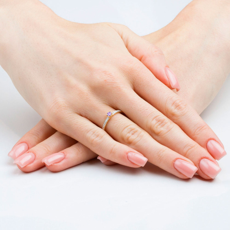 Pierścionek z żółtego złota z tanzanitem - próba 585 0,22CT PV-110ATAN