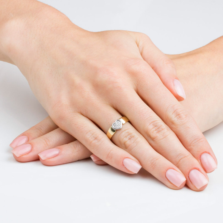 Pierścionek z białego złota z diamentami  - próba 585 0,04CT PV-232B