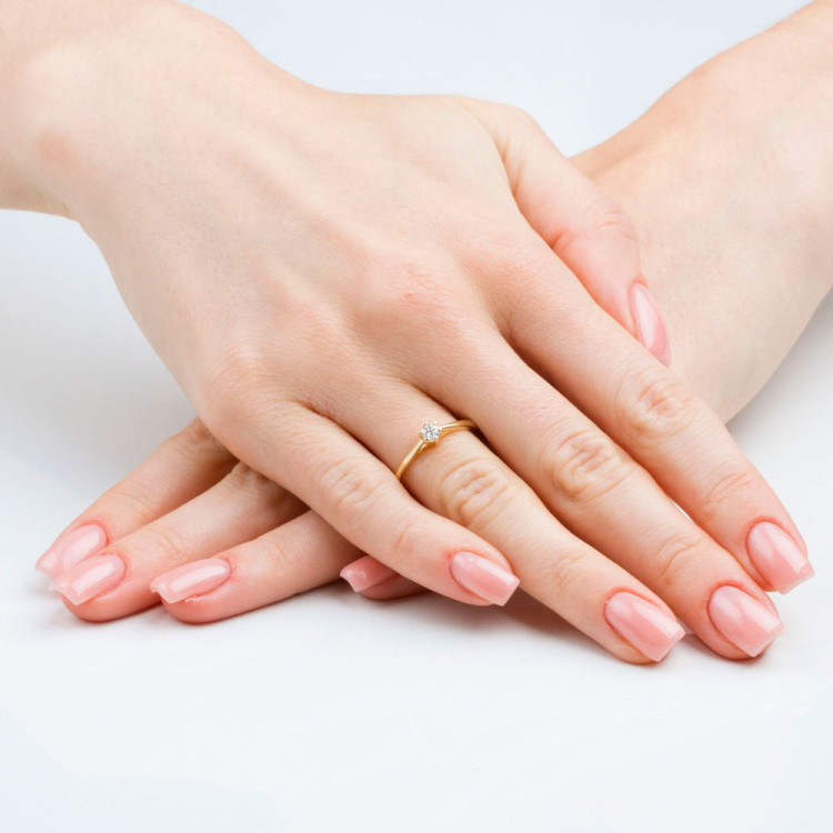 Pierścionek z różowego złota z diamentem - próba 585 0,15CT PV-267C
