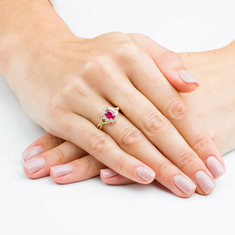 Pierścionek z białego złota z rubinem - próba 585 1,28CT PV-070BR