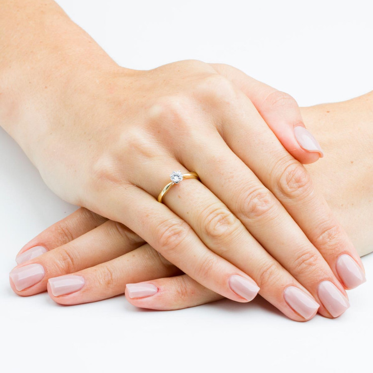 Pierścionek z różowego złota z diamentami  - próba 585 0,46CT PV-284C