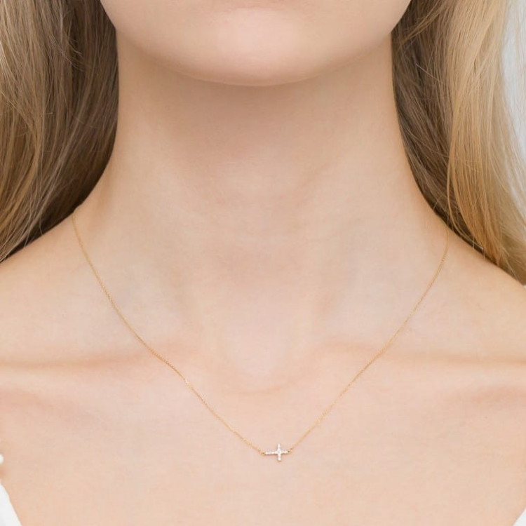 Naszyjnik z żółtego złota z diamentami  - próba 585 0,055CT C-006A