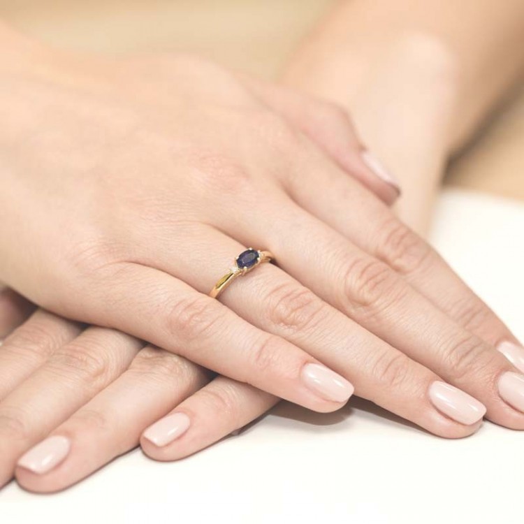 Pierścionek z białego złota z szafirem - próba 585 0,729CT W-006BS