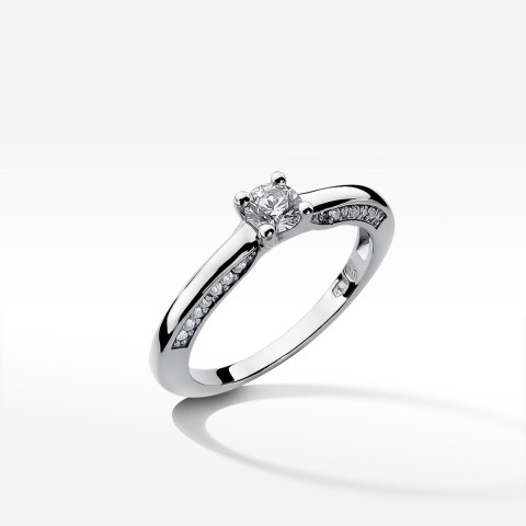 Pierścionek z białego złota z diamentami  - próba 585 0,44CT W-009B