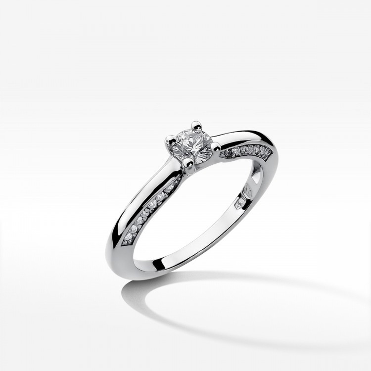 Pierścionek z białego złota z diamentami  - próba 585 0,44CT W-009B