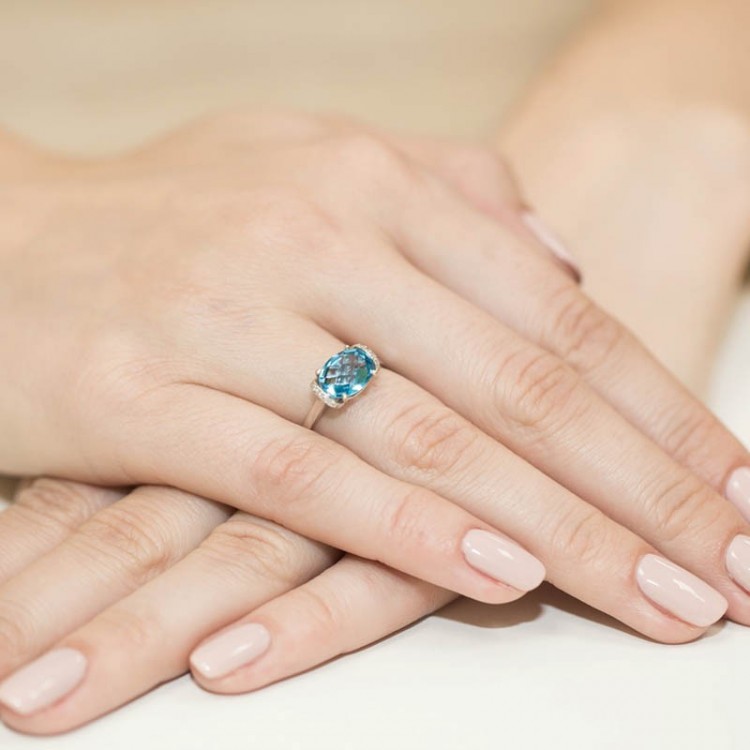 Pierścionek z różowego złota z topazem Swiss - próba 585 1,74CT PV-300AT