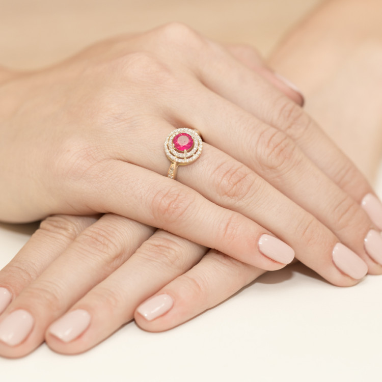 Pierścionek z żółtego złota z rubinem - próba 585 1,574CT PV-096AR