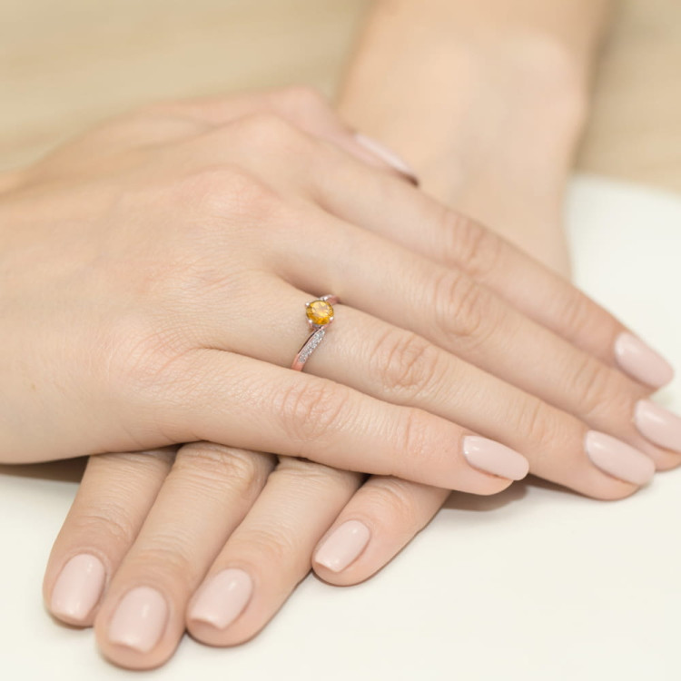 Pierścionek z różowego złota z cytrynem - próba 585 0,55CT PV-212CC