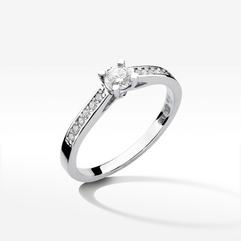 Pierścionek z białego złota z diamentami  - próba 585 0,36CT W-052B