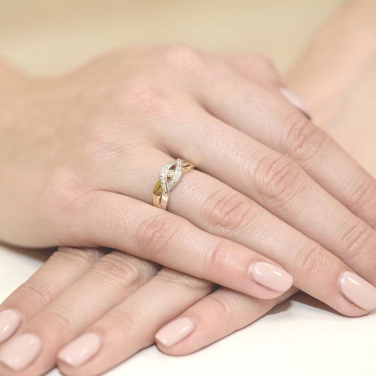 Pierścionek z białego złota z diamentami  - próba 585 0,10CT W-083B