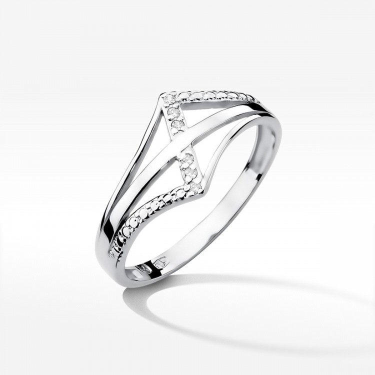 Pierścionek z białego złota z diamentami  - próba 585 0,03CT W-114B