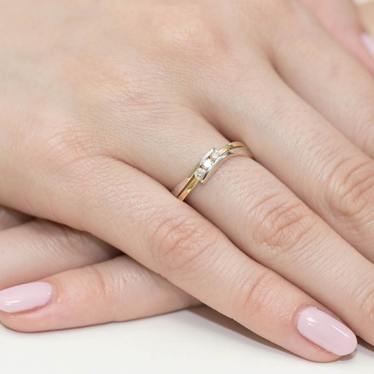 Pierścionek z białego złota z diamentami  - próba 585 0,12CT W-159B