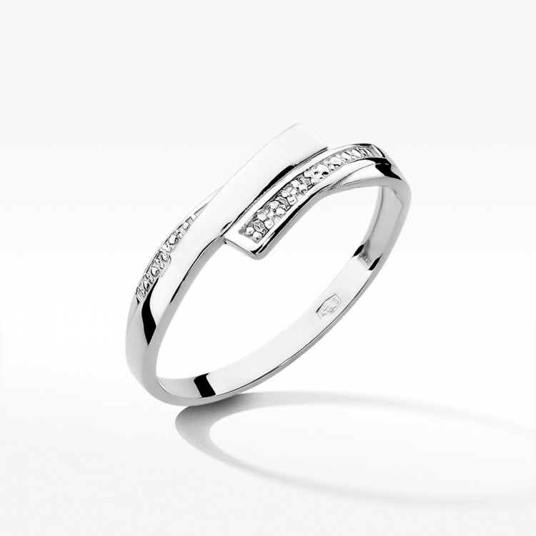 Pierścionek z białego złota z diamentami  - próba 585 0,02CT W-196B