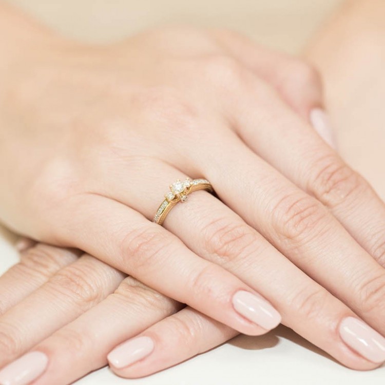 Pierścionek z białego złota z diamentami  - próba 585 0,42CT W-199B