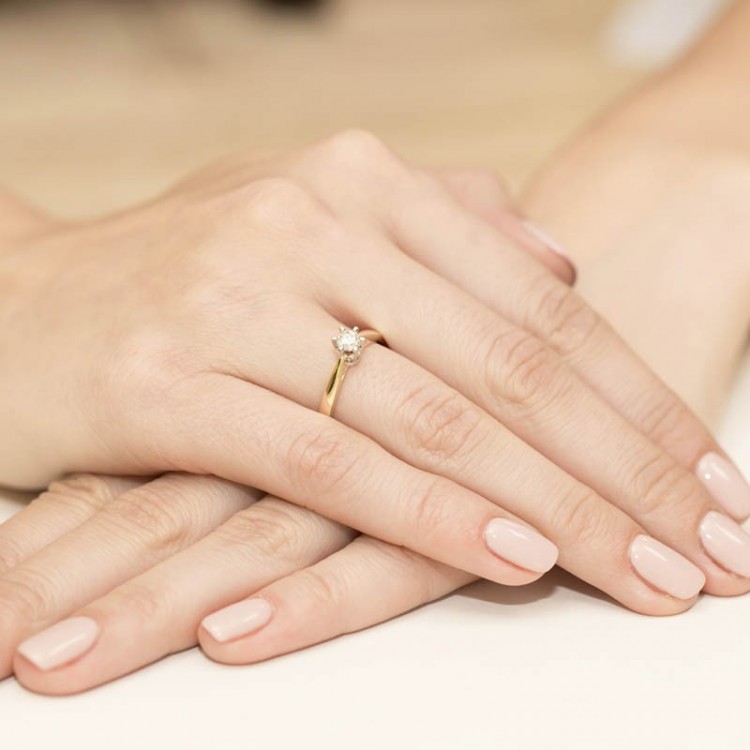 Pierścionek z białego złota z diamentem - próba 585 0,25CT W-234B