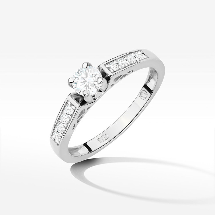 Pierścionek z białego złota z diamentami  - próba 585 0,42CT W-198B
